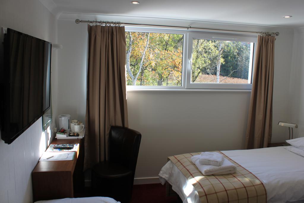 The Brander Lodge Hotel And Bistro Taynuilt Bagian luar foto