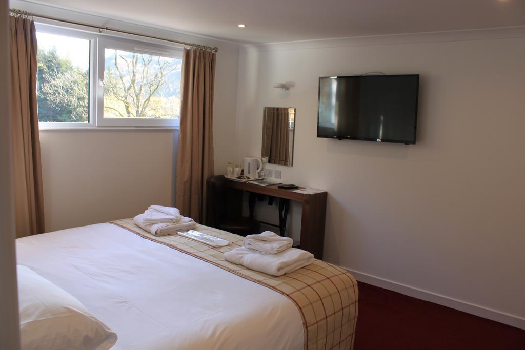 The Brander Lodge Hotel And Bistro Taynuilt Bagian luar foto