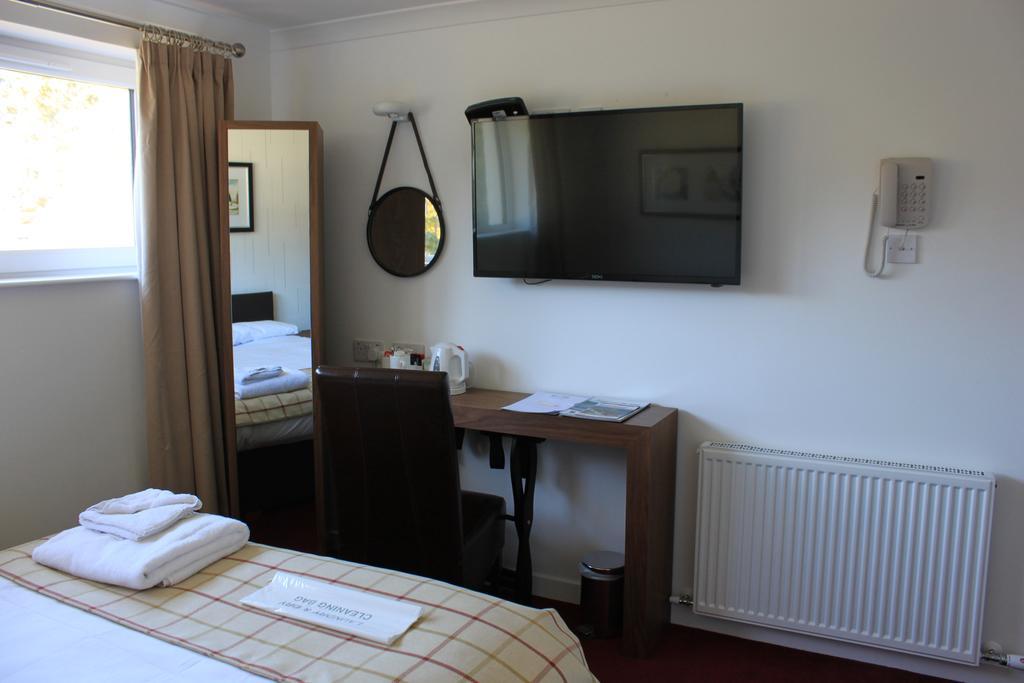 The Brander Lodge Hotel And Bistro Taynuilt Bagian luar foto